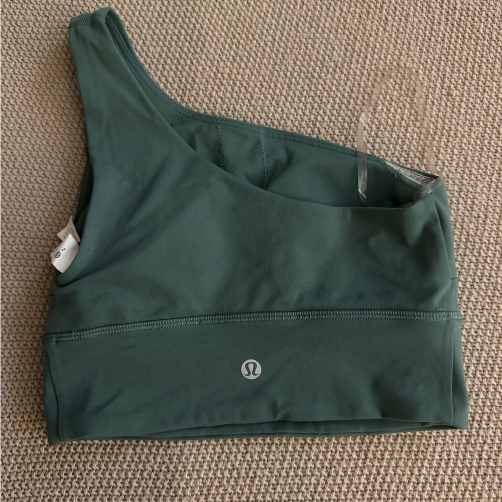 Lululemon size 2 sports bra